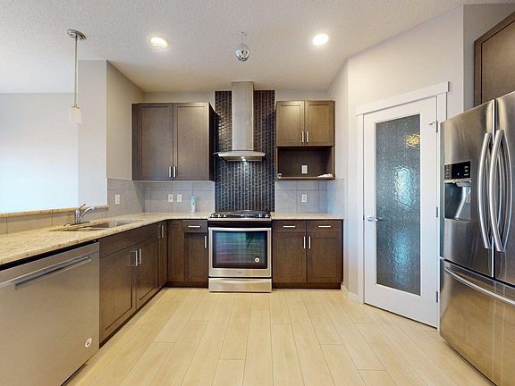 4th image of 1408 25th Ave NW