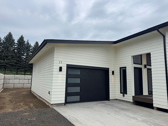 2nd image of 11 Duffer Ln