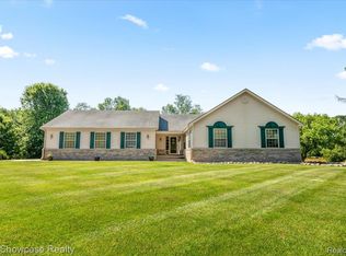 5037 Scheuners Way, Howell, MI 48843