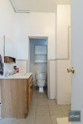 Rented by Gioia Realty | media 18