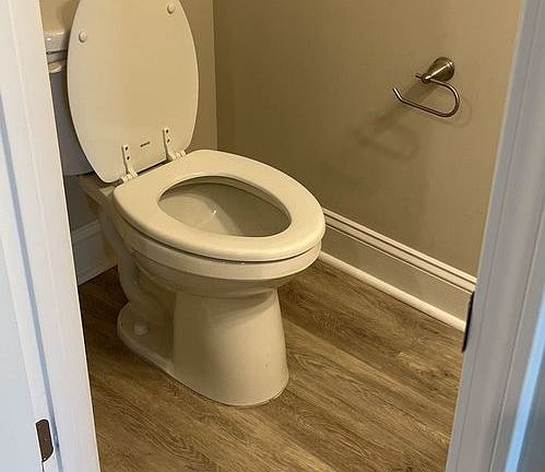 5th image of 300 S Stingray Ln