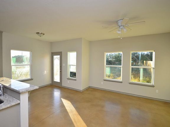 4th image of 4210 Easy St #A