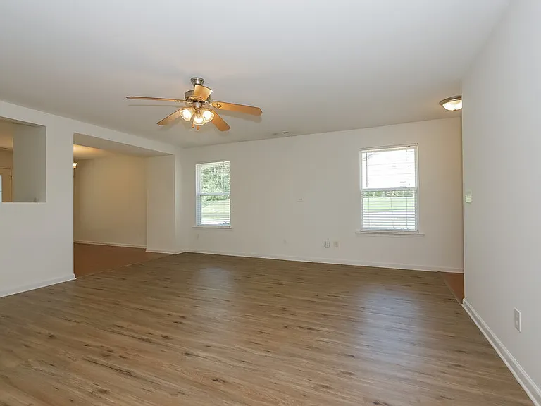 154 Paxton Pl — Photo 6