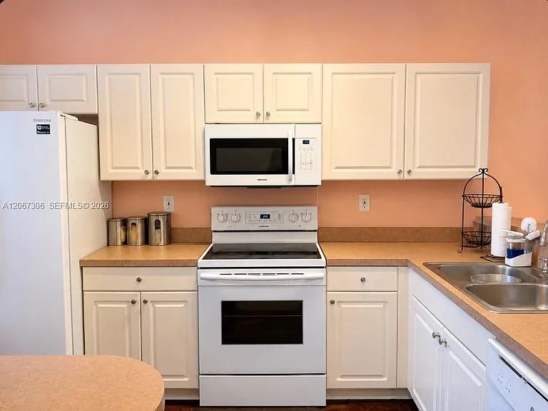 17385 NW 7th Ave #2804 — Photo 2