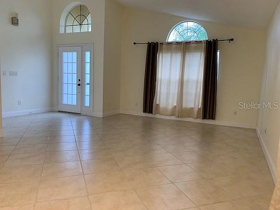 3rd image of 1556 Echo Lake Ct