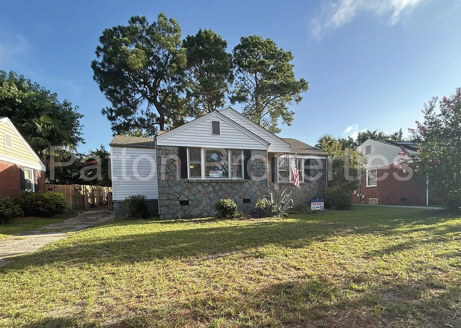 West Columbia Home — Photo 1