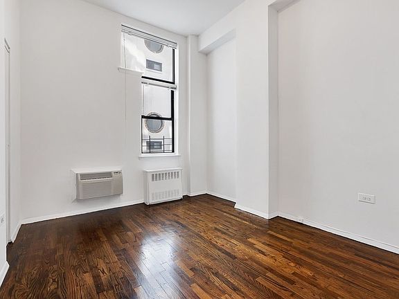 5th image of 215 W 84th St APT 318