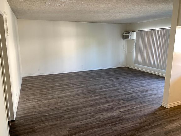 3rd image of 5524 Corteen Pl #7
