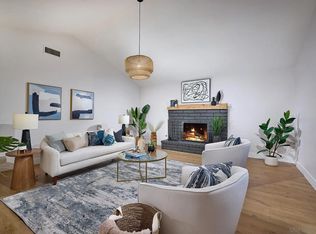 1011 Deerhaven Dr, Vista, CA 92084