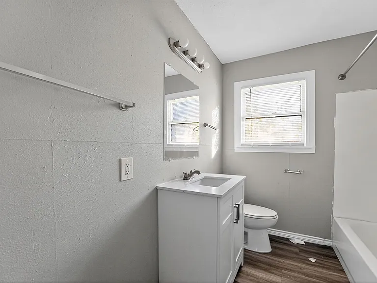 3901 Dakota Trl — Photo 18
