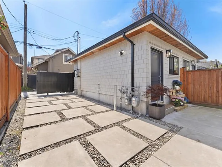 2848 W 23rd Ave #MAIN — Photo 17