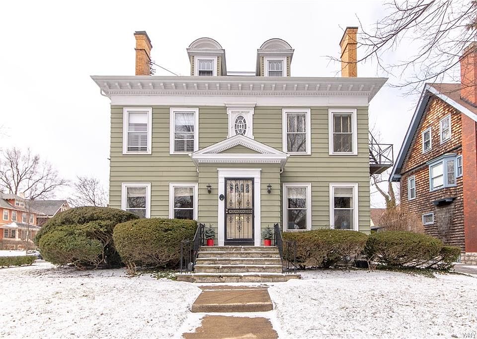 1st image of 4 Clarendon Pl
