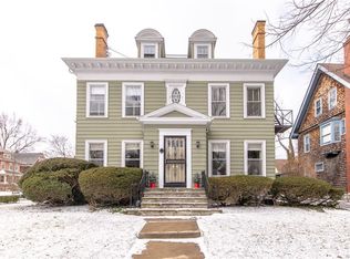 4 Clarendon Pl, Buffalo, NY 14209