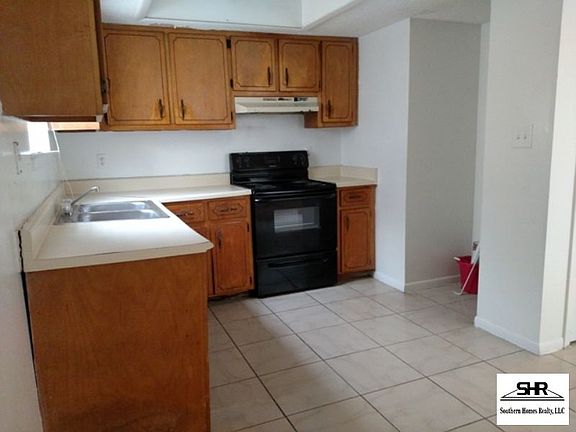 2nd image of 7390 Esther St APT B4
