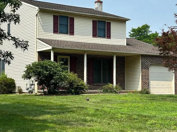 2843 Valley Woods Rd, Hatfield, PA 19440