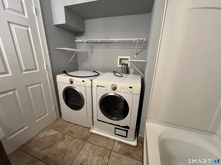 39 Lander St #2 — Photo 19