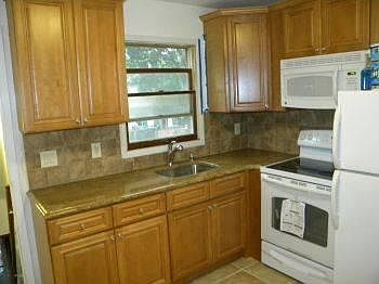 2nd image of 423 Greenlawn Ter