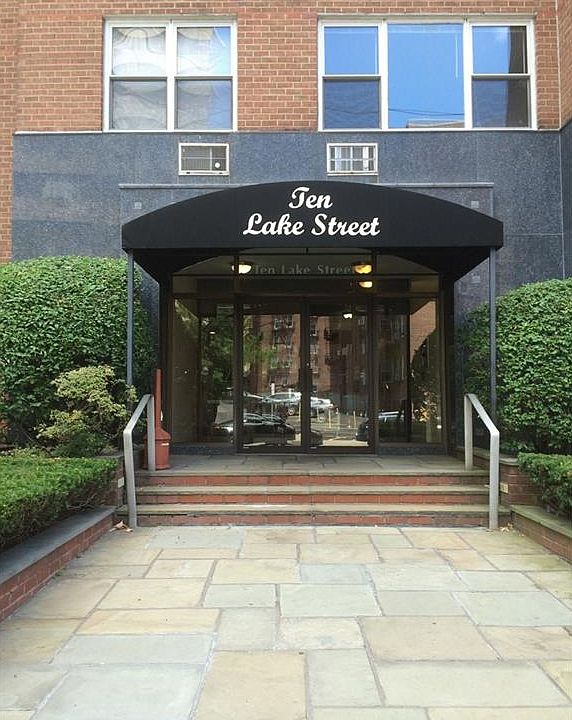1st image of 10 Lake St APT 3F