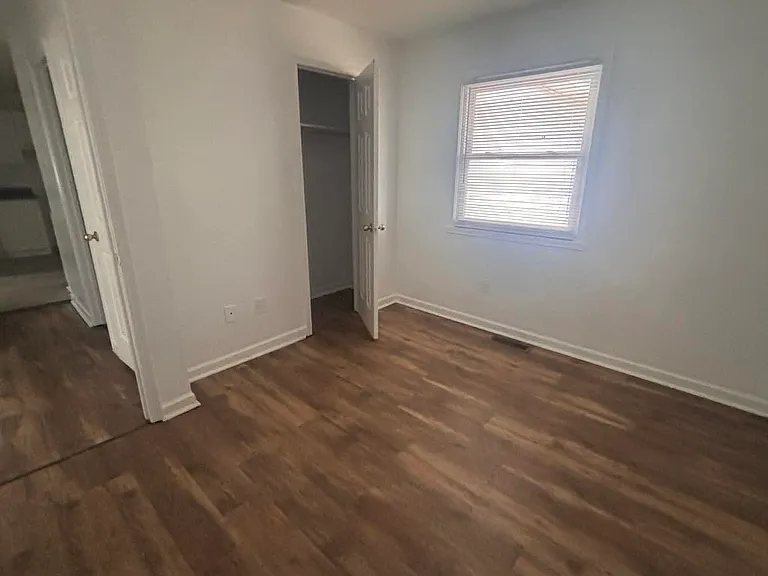 2021 Textile Dr — Photo 10