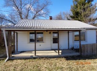 14557 Hill Rd, Humboldt, IL 61931