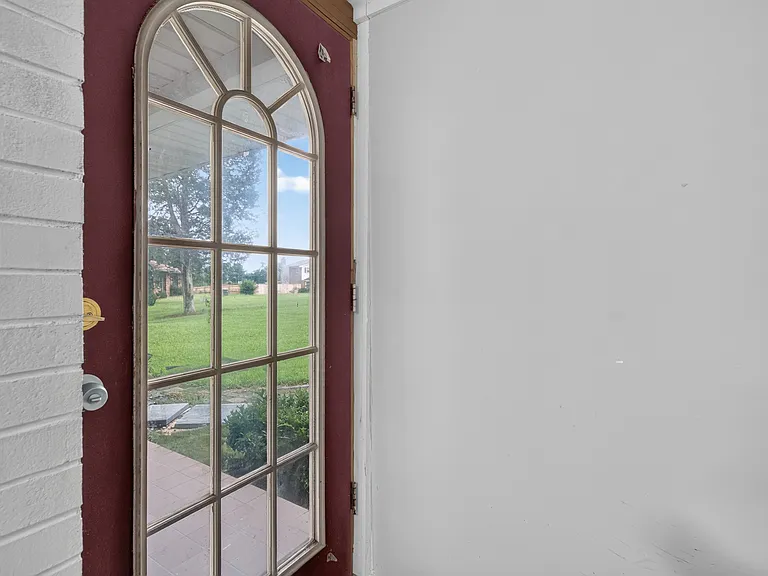 2387 Garden Ct — Photo 57