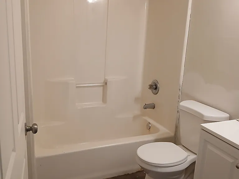 1900 Ramser Ct #8 — Photo 8