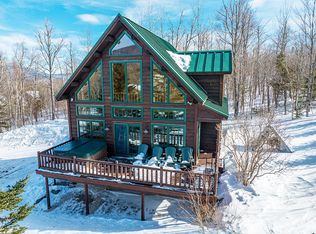 6002 Loafers Ln, Kingfield, ME 04947