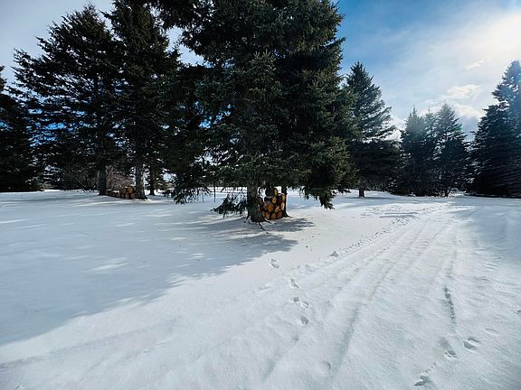 4th image of 49 Spruce Ridge Road