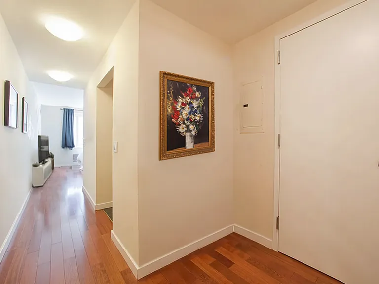 121 E 23rd St #3F — Photo 5