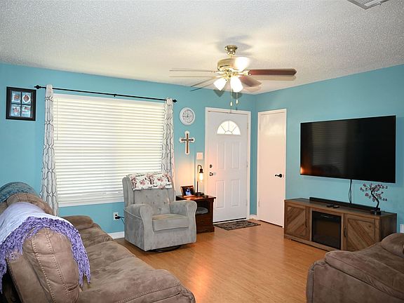 5th image of 3058 Woodbury Cir
