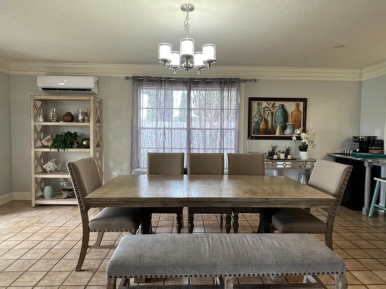 230 Lakeview Cir — Photo 8