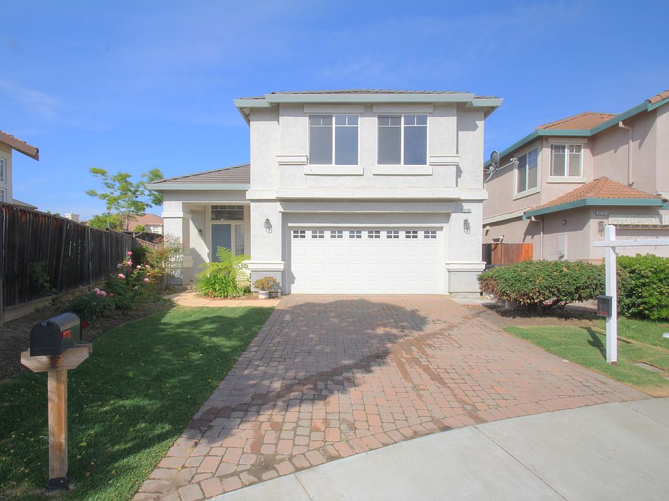 1st image of 34793 Klondike Ct