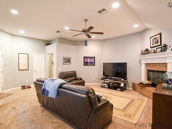 5th image of 2015 Windmill Lake Ave