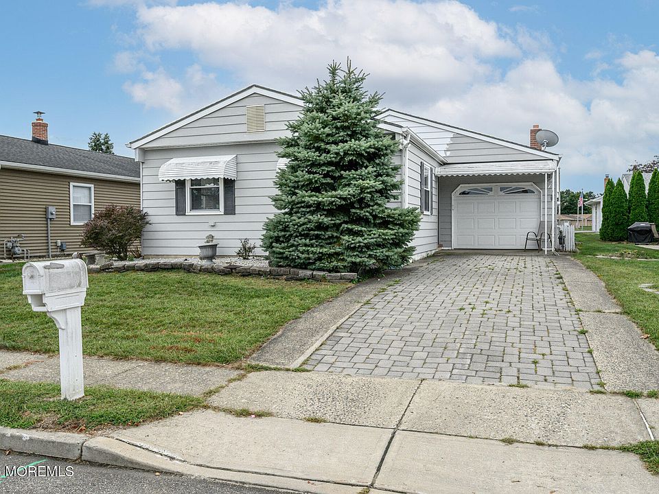 1st image of 8 Lumsden Street