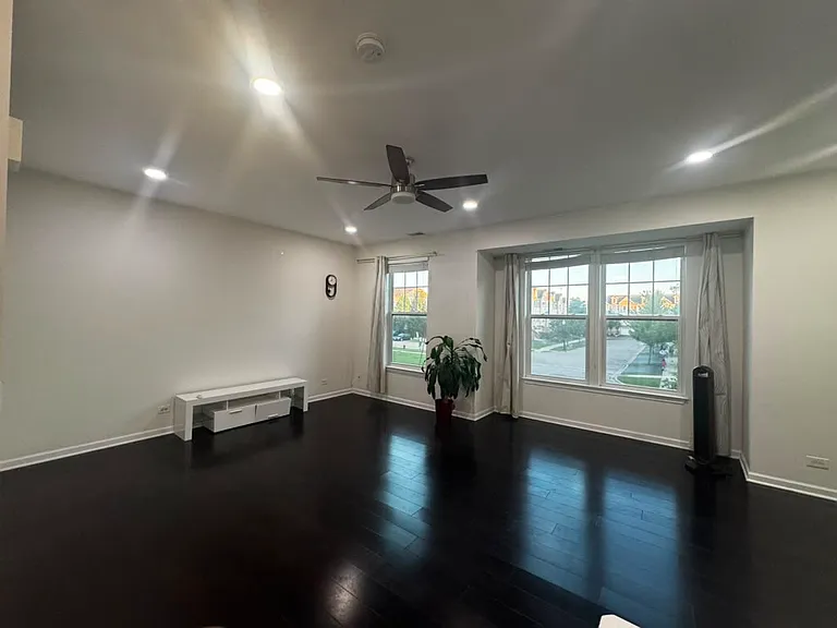 3335 Kentshire Cir — Photo 20