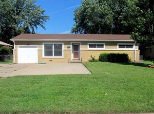 2320 W Columbine Ln, Wichita, KS 67204