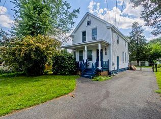 39 Dewey St, Chicopee, MA 01020