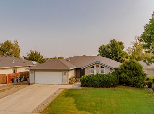 165 Willow Bend Way, Central Pt, OR 97502