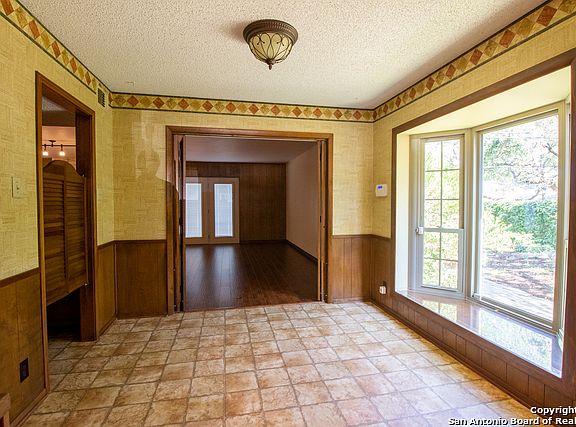 3rd image of 13639 Liberty Oak St