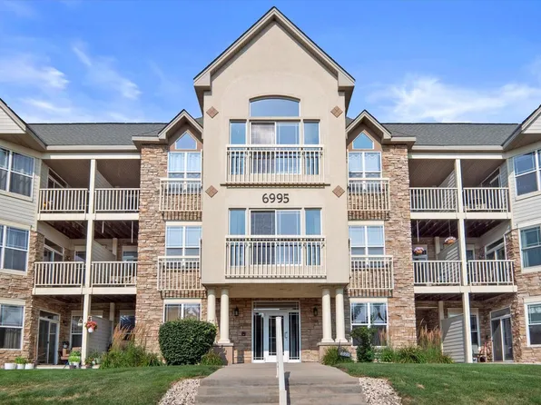 6995 South Riverwood BOULEVARD #S-106, Franklin, WI 53132