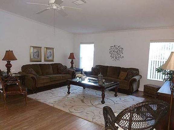 2nd image of 4 Claremount Dr