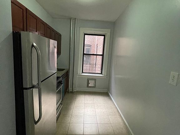 3rd image of 319 Fairmount Ave #306