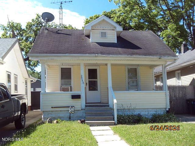 1st image of 2045 Fairfax Rd
