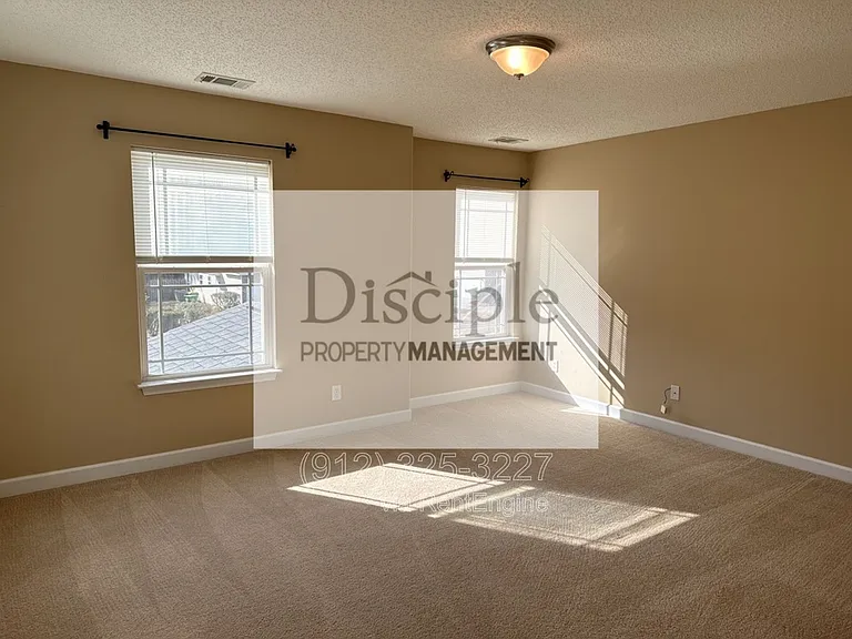 136 Magnolia Dr — Photo 16