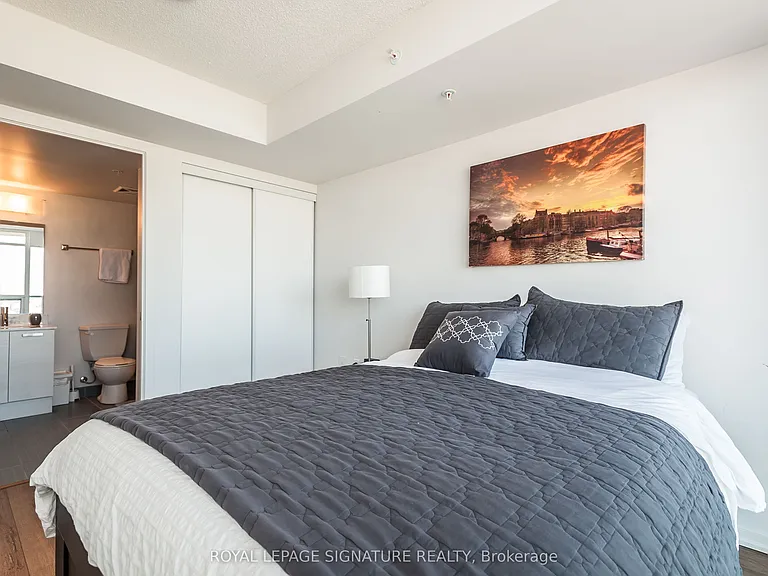 36 Lisgar St #2217E — Photo 4