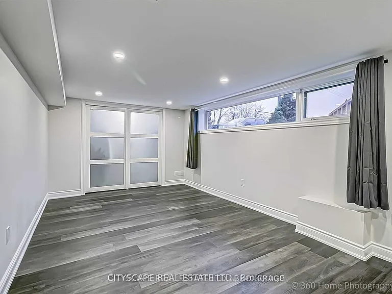 176 Wellesworth Dr #BASEMENT — Photo 13