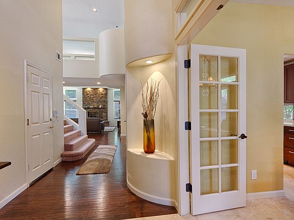 3rd image of 23528 Heritage Oak Ct