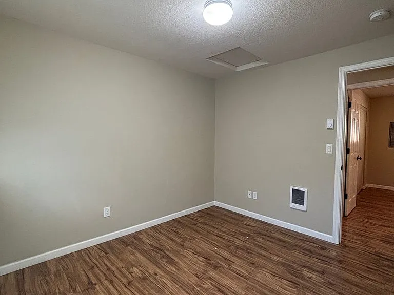 10545 SW Tranquil Way — Photo 19
