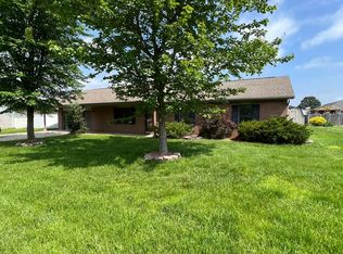 2208 Jennifer Ln, Marion, IL 62959