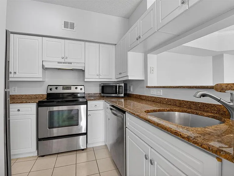 3421 Tuscany Way — Photo 1